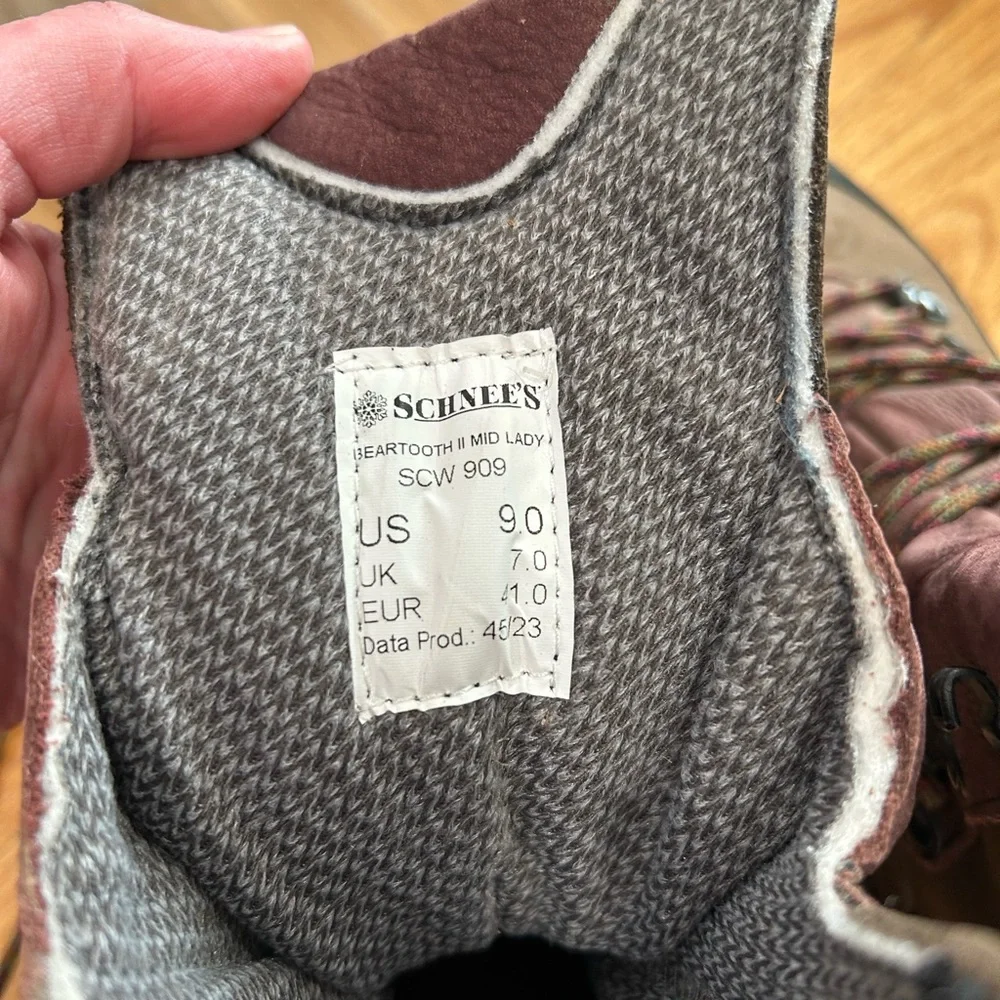 Schnee's Beartooth 200g Hiking Boots - Picture 5 of 13